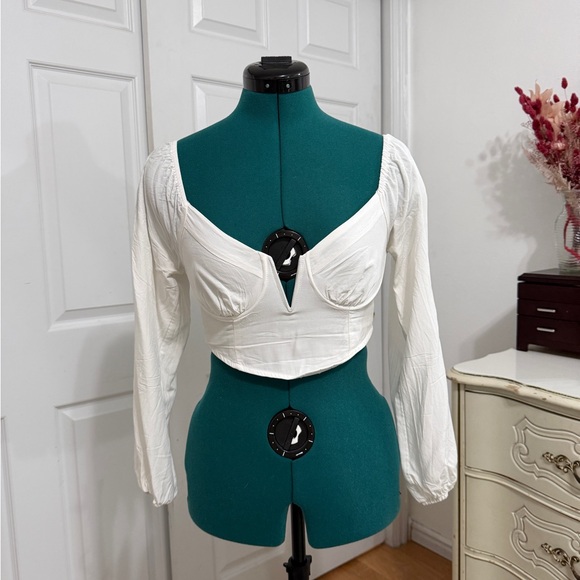 La Hearts Tops - White Crop Long Sleeve Blouse
